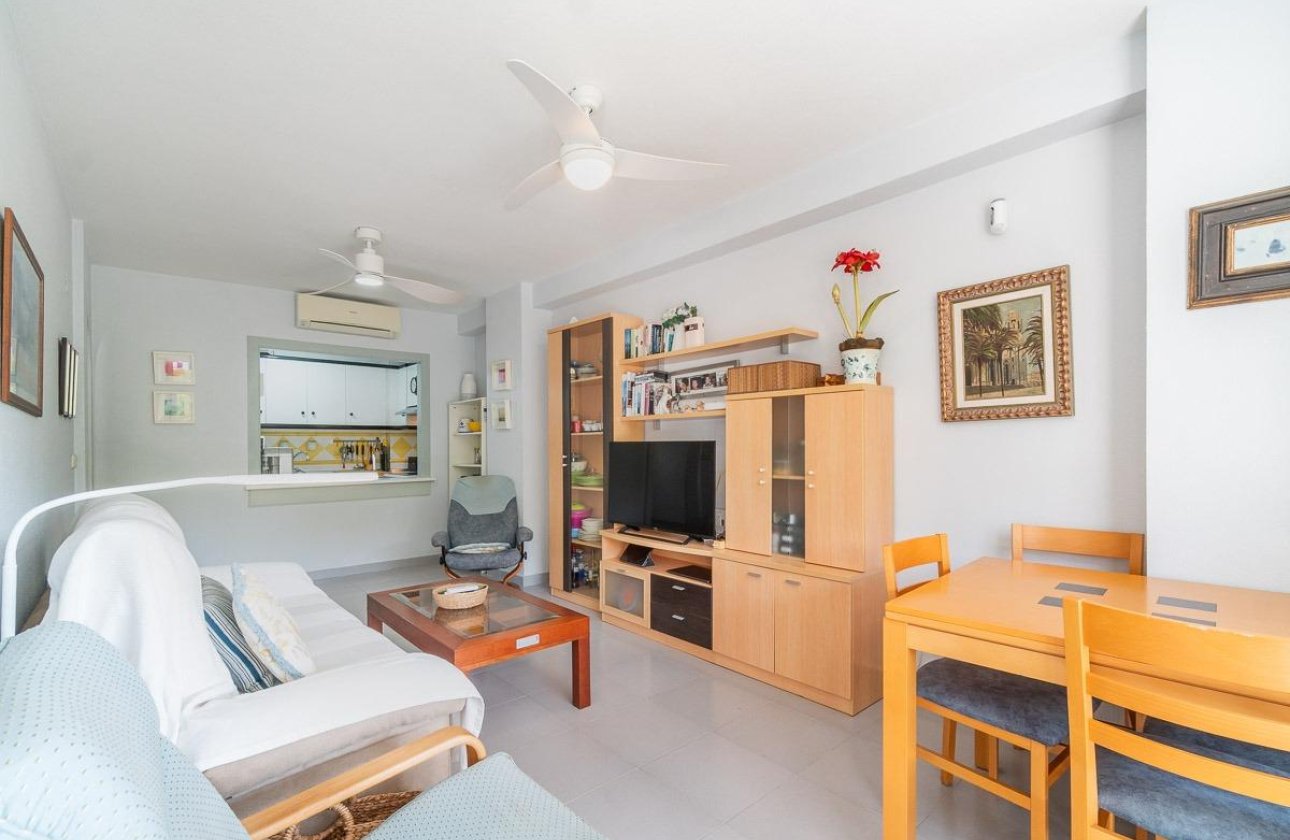 Resale - Apartment / flat - Orihuela Costa - Campoamor