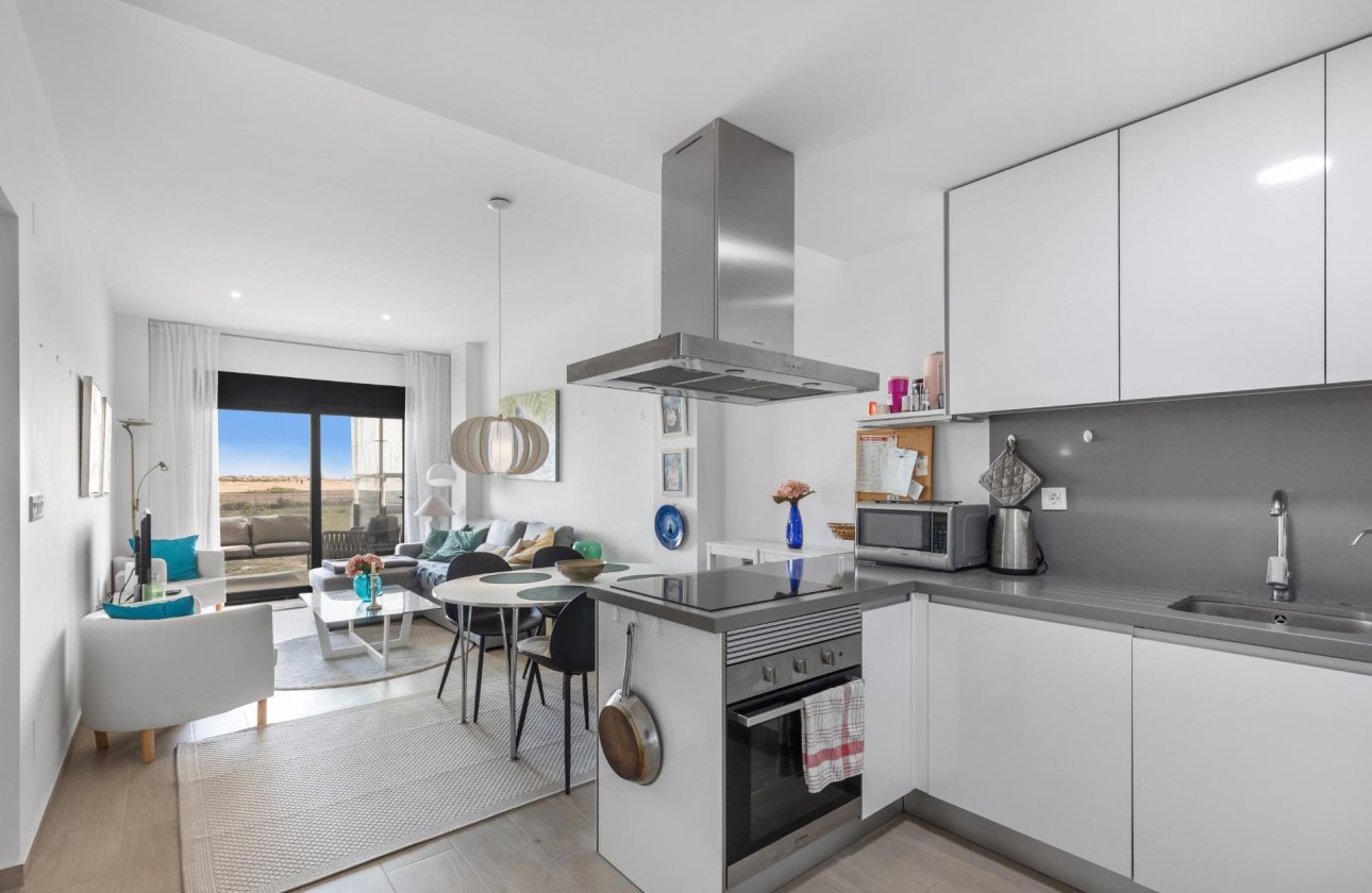 Resale - Apartment / flat - Torrevieja - Los Frutales