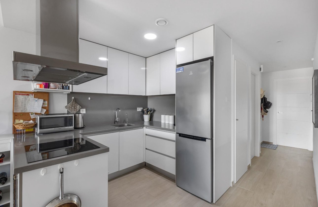 Resale - Apartment / flat - Torrevieja - Los Frutales
