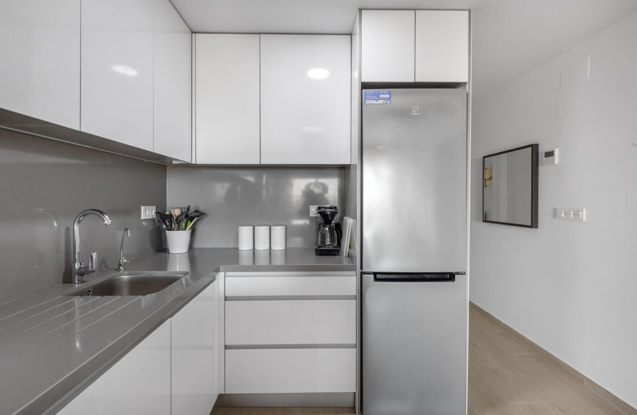 Resale - Apartment / flat - Torrevieja - Los Frutales