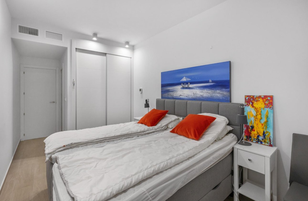 Resale - Apartment / flat - Torrevieja - Los Frutales