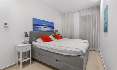 Resale - Apartment / flat - Torrevieja - Los Frutales