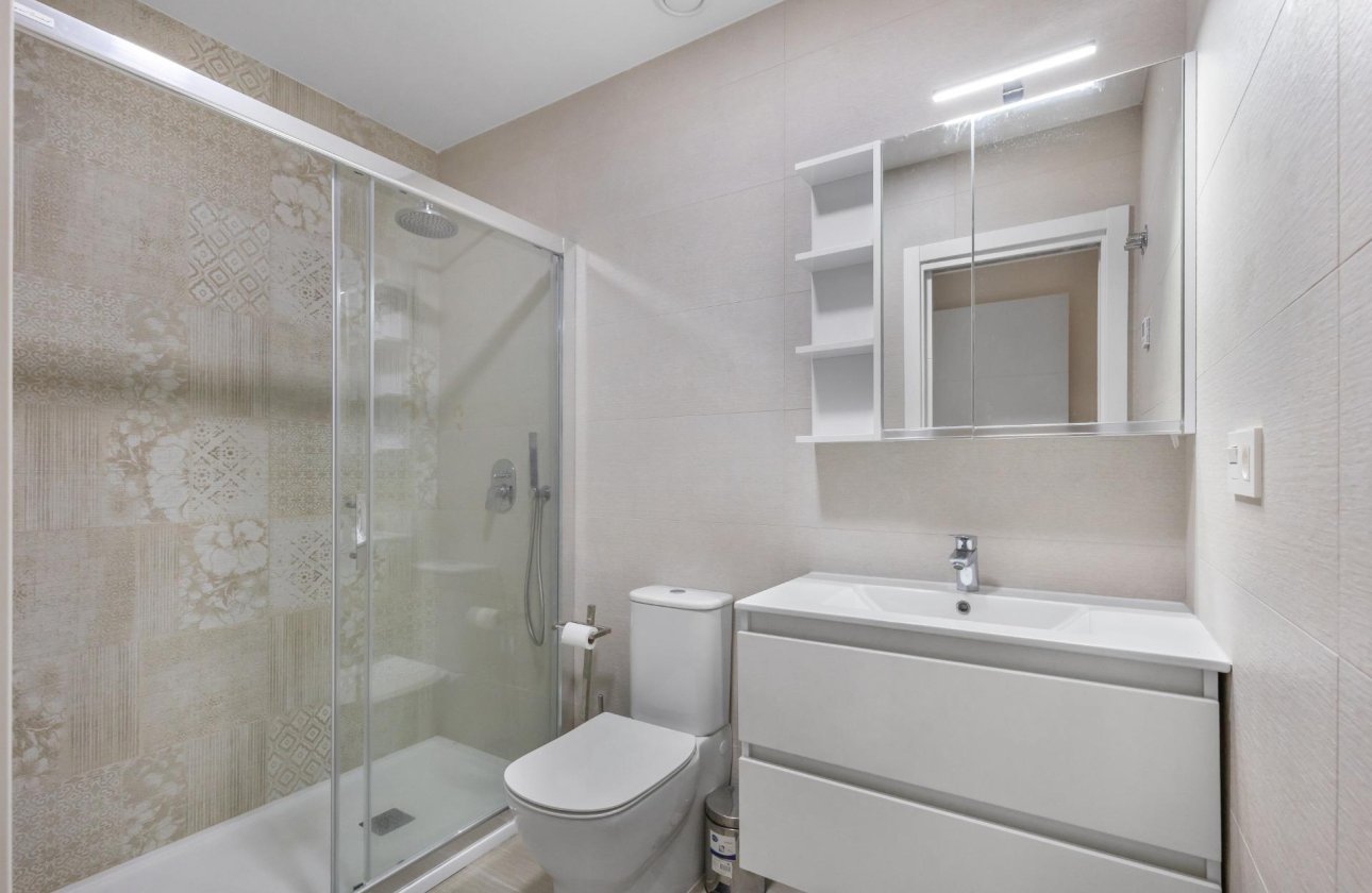 Resale - Apartment / flat - Torrevieja - Los Frutales