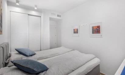 Resale - Apartment / flat - Torrevieja - Los Frutales
