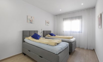 Resale - Apartment / flat - Torrevieja - Los Frutales