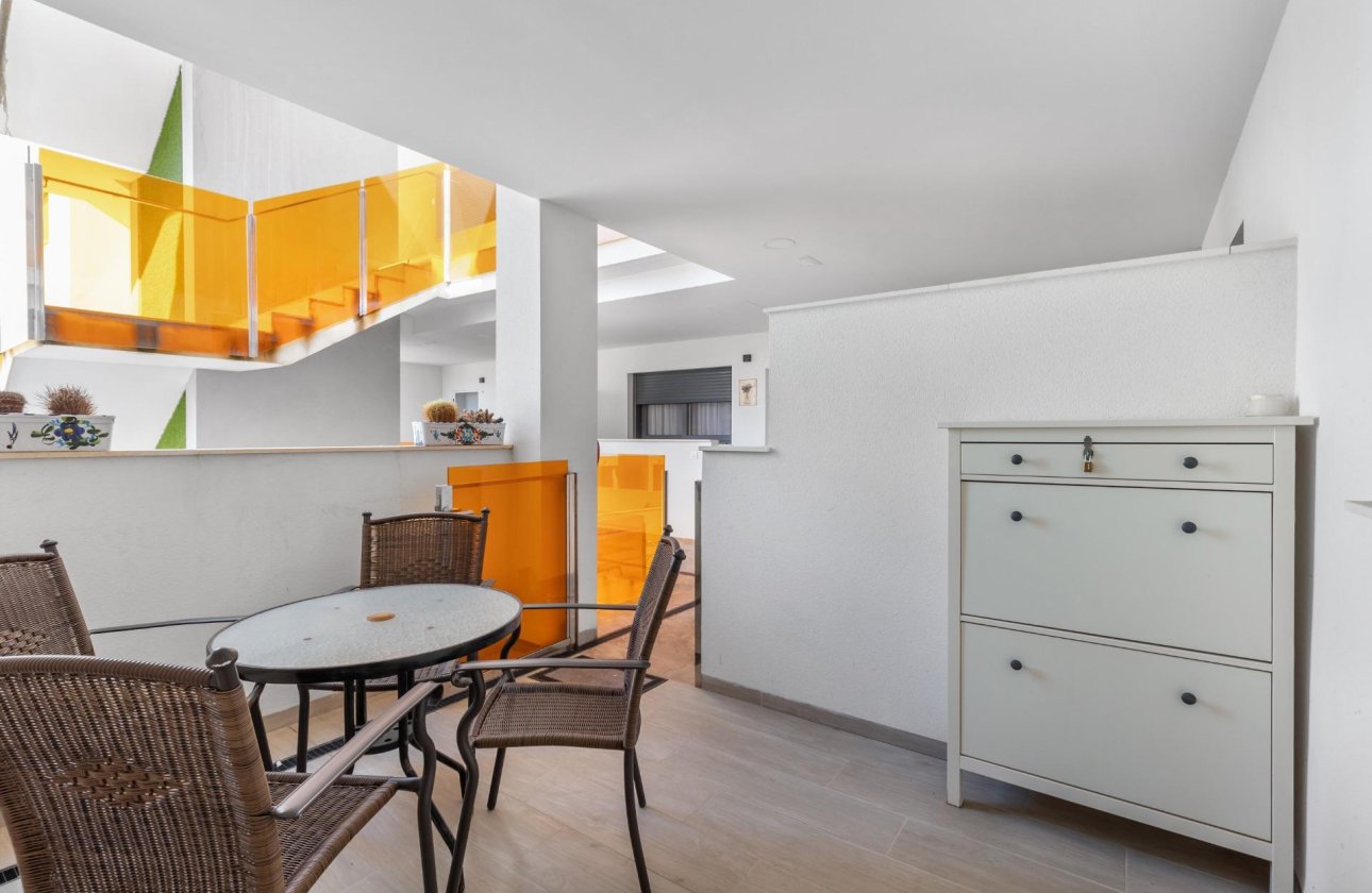 Resale - Apartment / flat - Torrevieja - Los Frutales