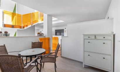 Resale - Apartment / flat - Torrevieja - Los Frutales