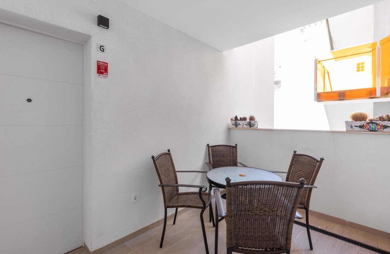 Resale - Apartment / flat - Torrevieja - Los Frutales