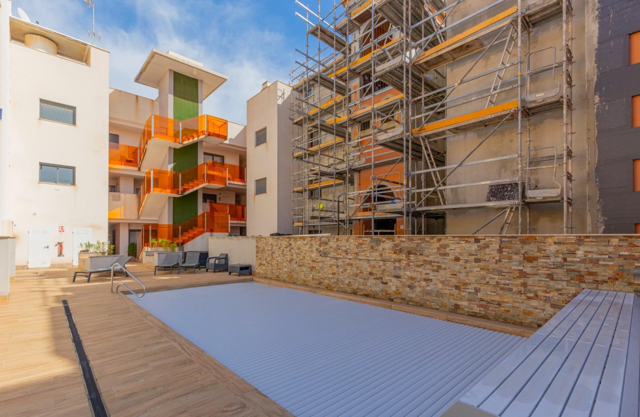 Resale - Apartment / flat - Torrevieja - Los Frutales