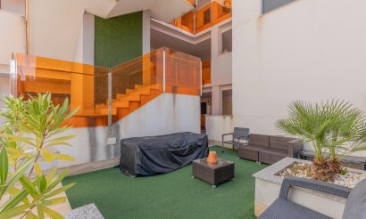 Resale - Apartment / flat - Torrevieja - Los Frutales