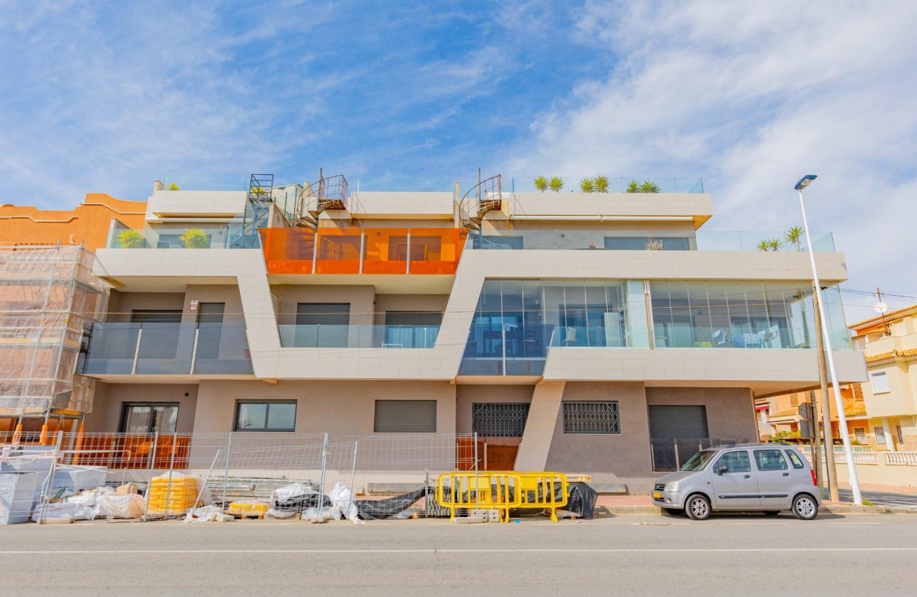 Resale - Apartment / flat - Torrevieja - Los Frutales