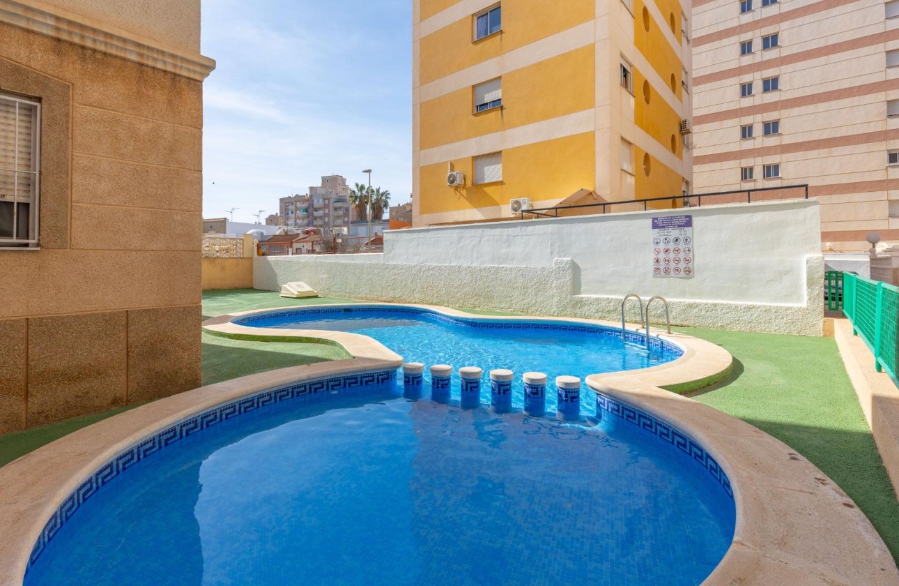 Revente - Appartement - Torrevieja - Nueva Torrevieja