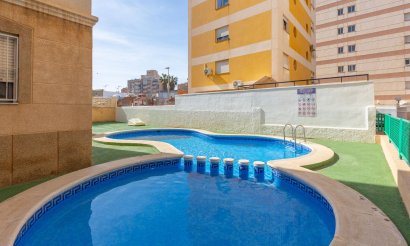 Revente - Appartement - Torrevieja - Nueva Torrevieja