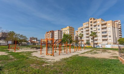 Revente - Appartement - Torrevieja - Nueva Torrevieja