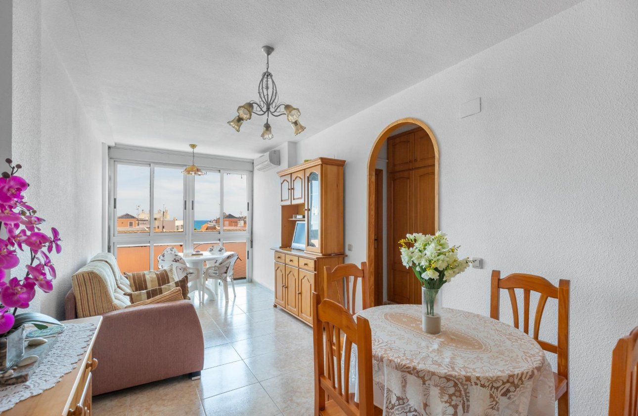 Reventa - Apartamento / piso - Torrevieja - La Mata pueblo