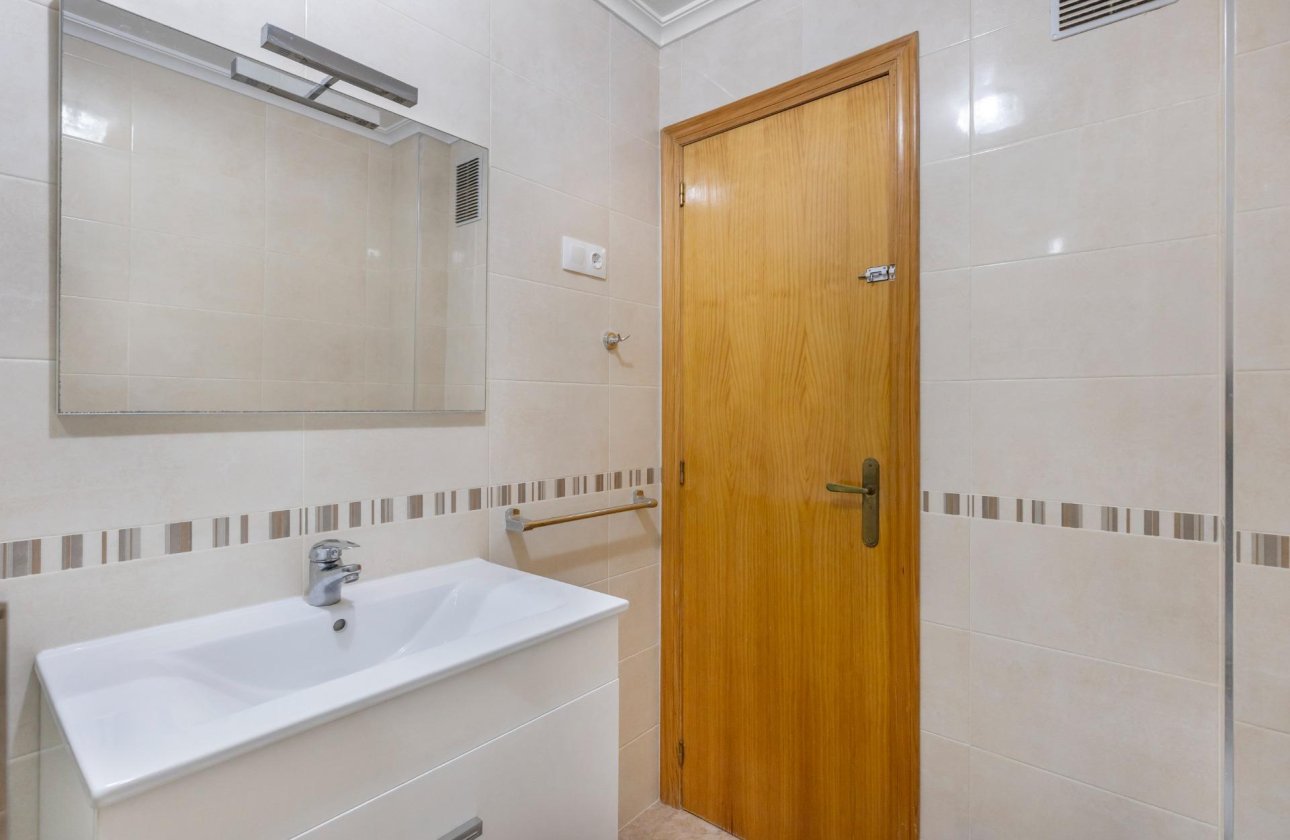 Reventa - Apartamento / piso - Torrevieja - La Mata pueblo