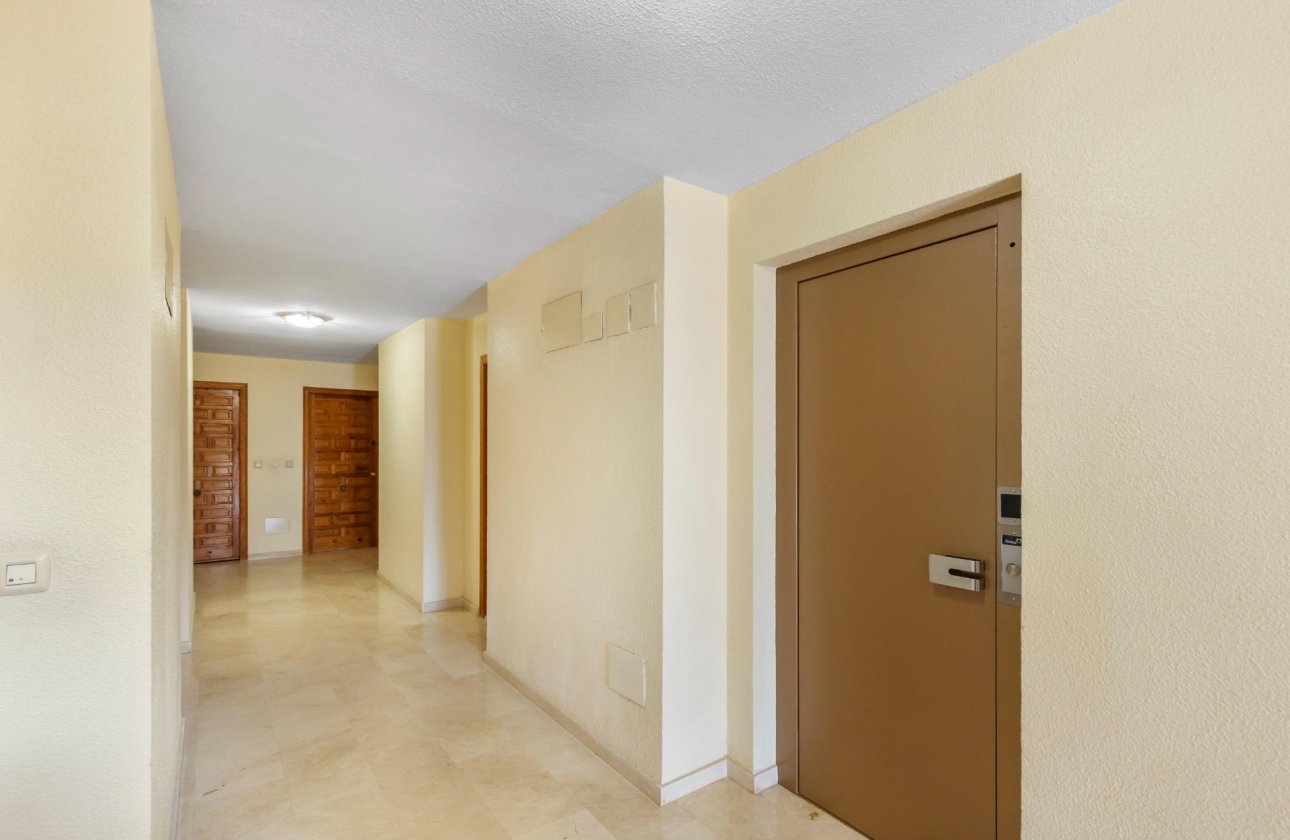 Reventa - Apartamento / piso - Torrevieja - La Mata pueblo