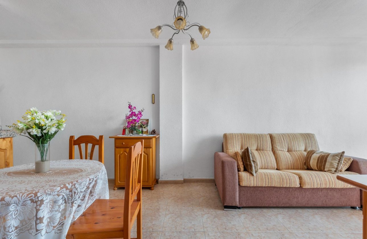 Reventa - Apartamento / piso - Torrevieja - La Mata pueblo