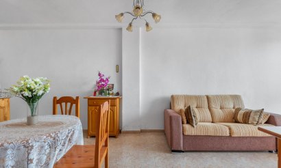 Reventa - Apartamento / piso - Torrevieja - La Mata pueblo