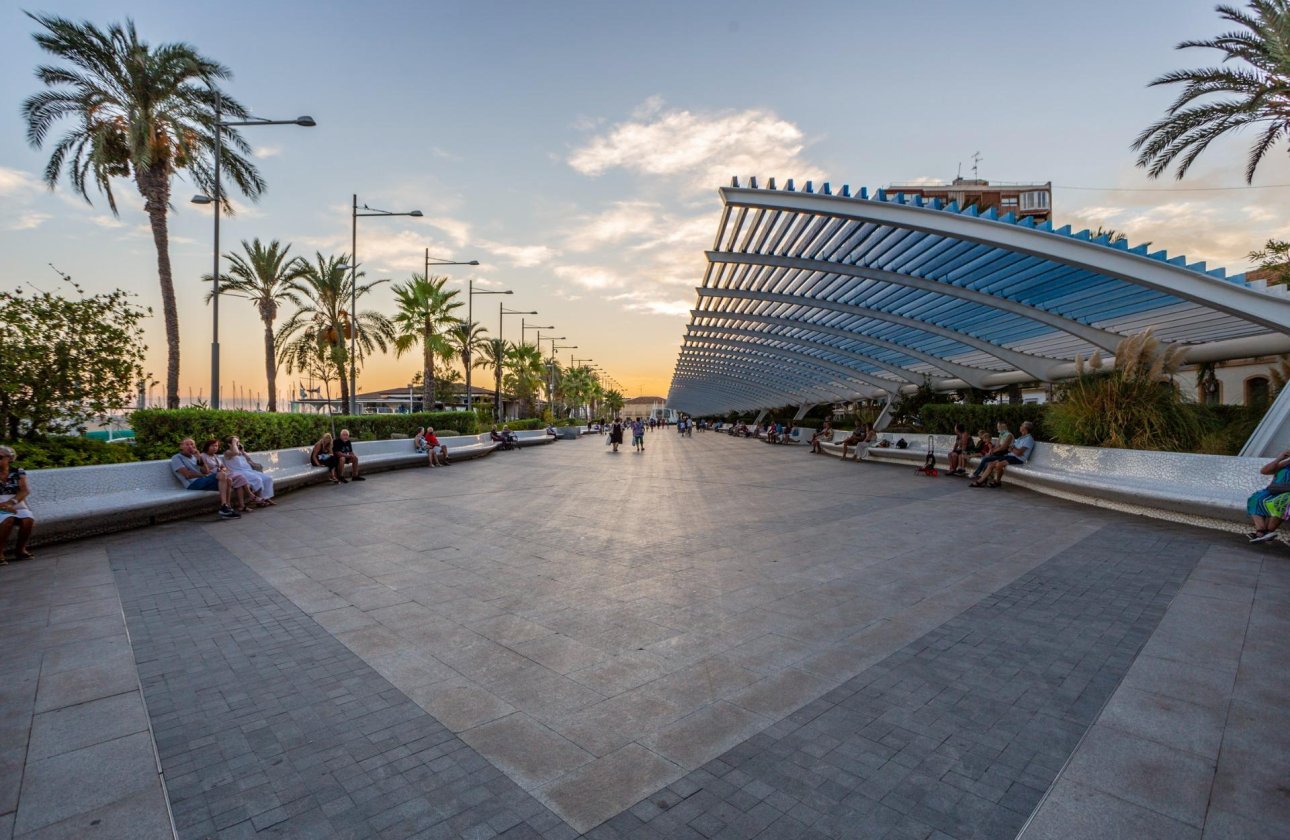 Resale - Apartment / flat - Torrevieja - Playa del Cura
