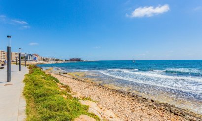 Resale - Apartment / flat - Torrevieja - Playa del Cura