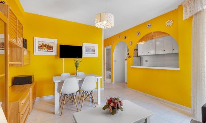 Resale - Apartment / flat - Torrevieja - La Mata pueblo