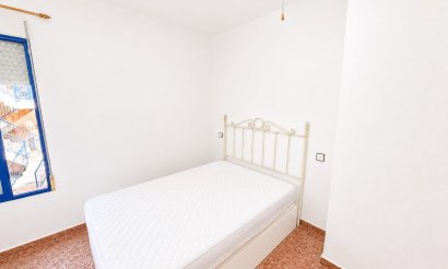 Resale - Apartment / flat - Torrevieja - Estacion de autobuses