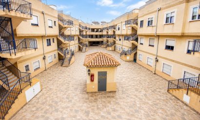 Resale - Apartment / flat - Torrevieja - Estacion de autobuses