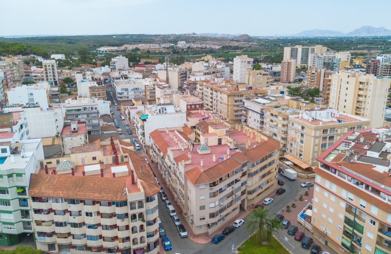 Resale - Apartment / flat - Guardamar del Segura - Centro