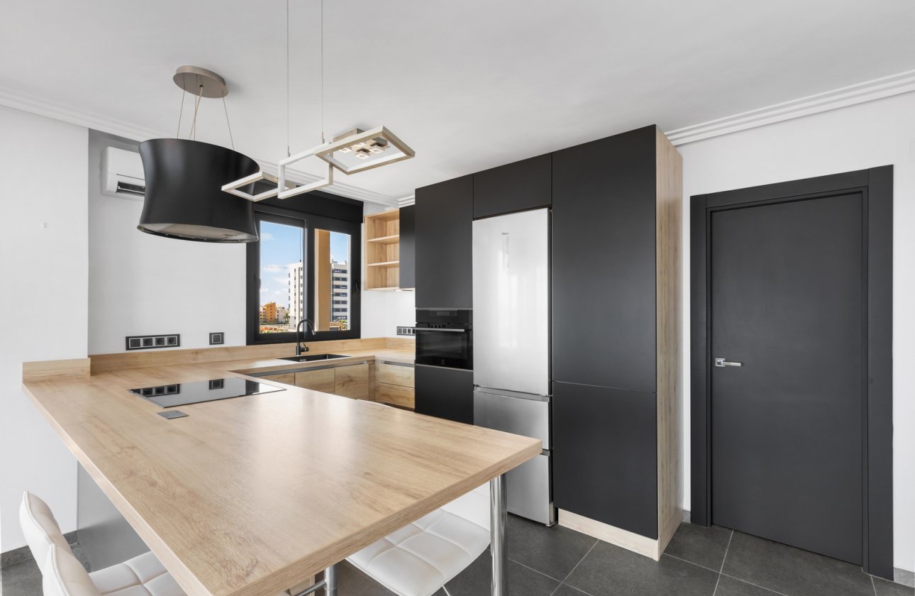 Resale - Apartment / flat - Torrevieja - Rocio del Mar