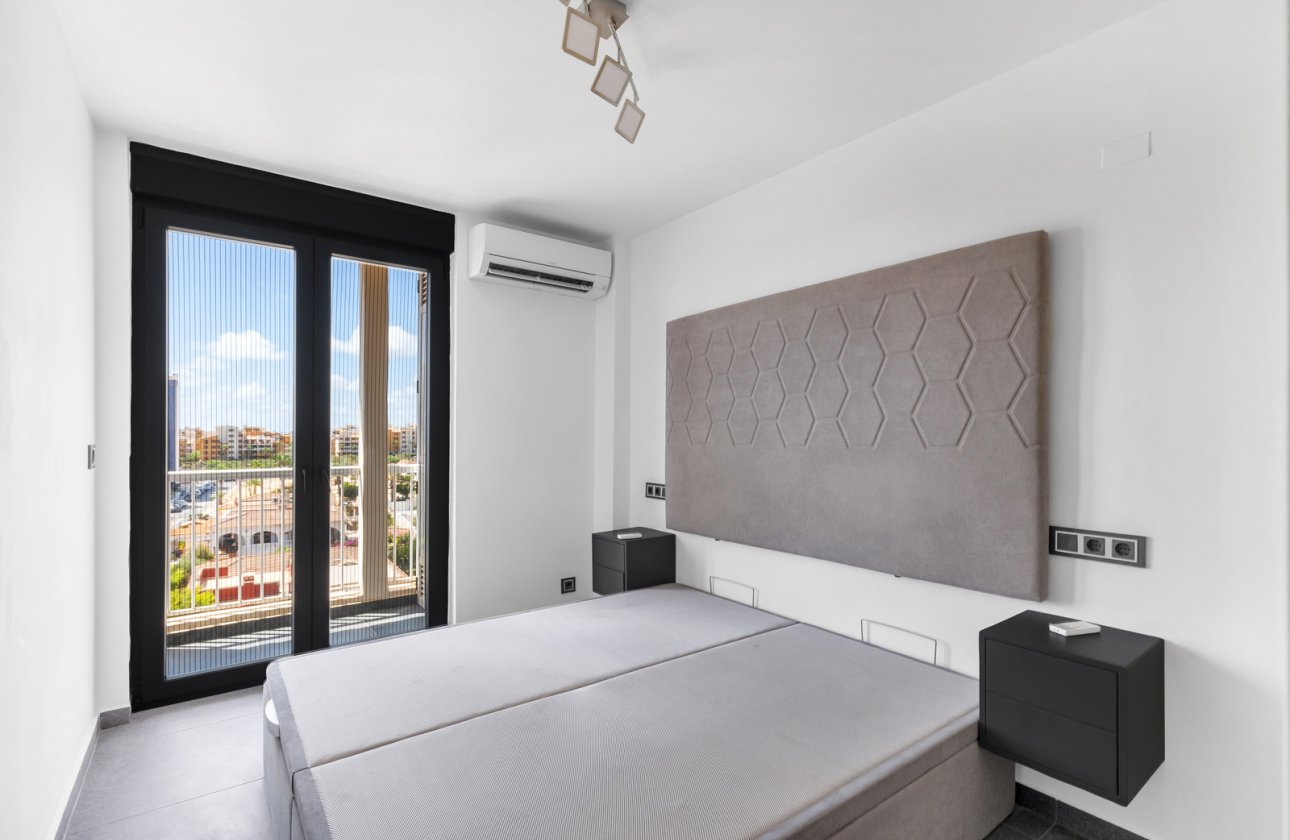 Resale - Apartment / flat - Torrevieja - Rocio del Mar