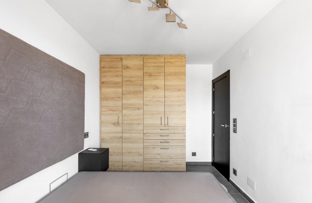 Resale - Apartment / flat - Torrevieja - Rocio del Mar