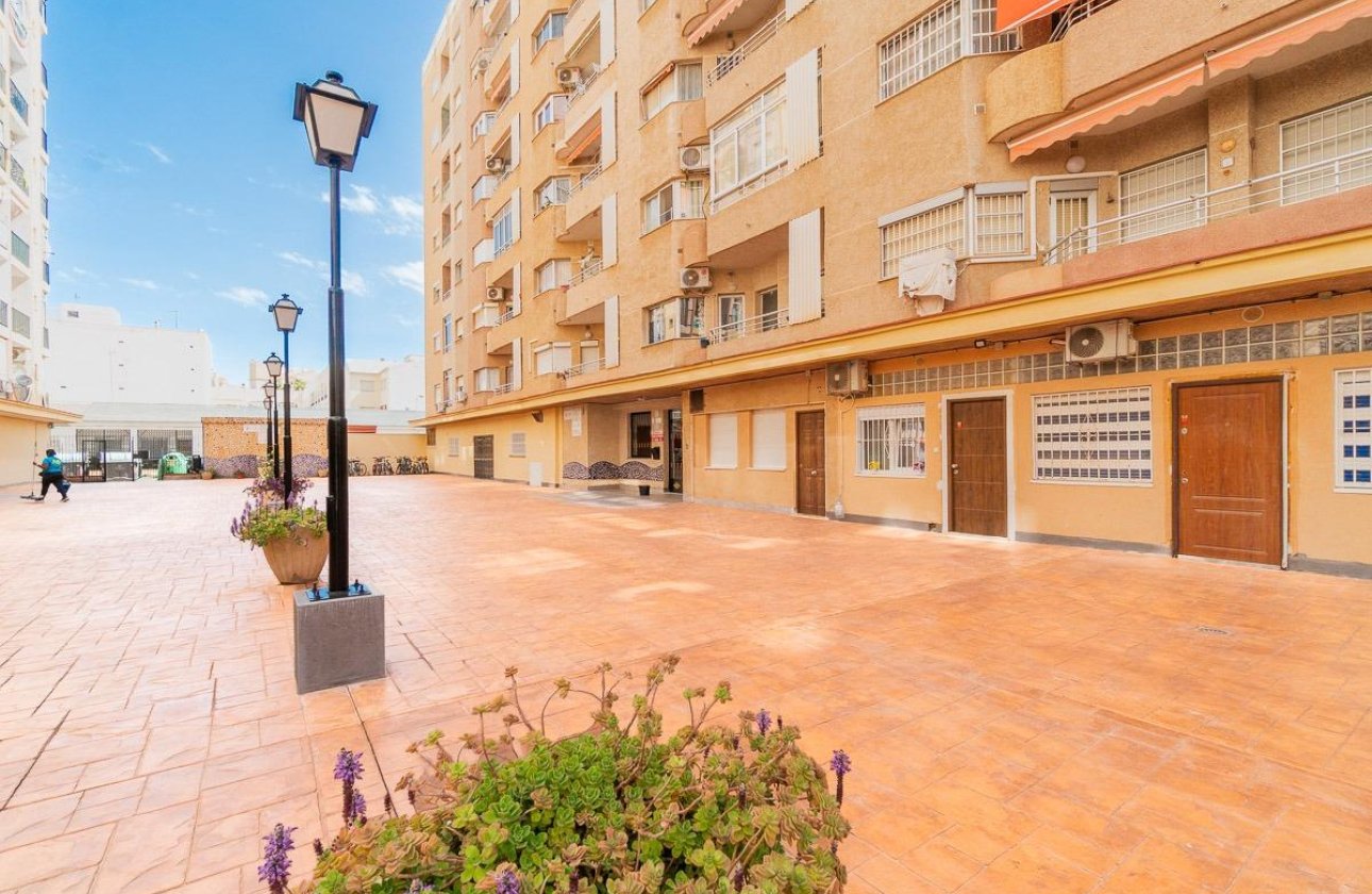 Reventa - Apartamento / piso - Torrevieja - Centro