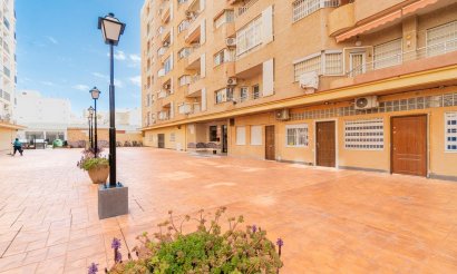 Reventa - Apartamento / piso - Torrevieja - Centro