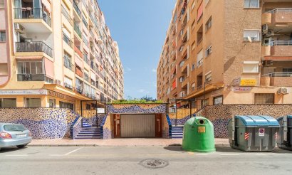 Reventa - Apartamento / piso - Torrevieja - Centro