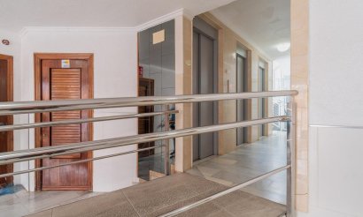 Reventa - Apartamento / piso - Torrevieja - Centro