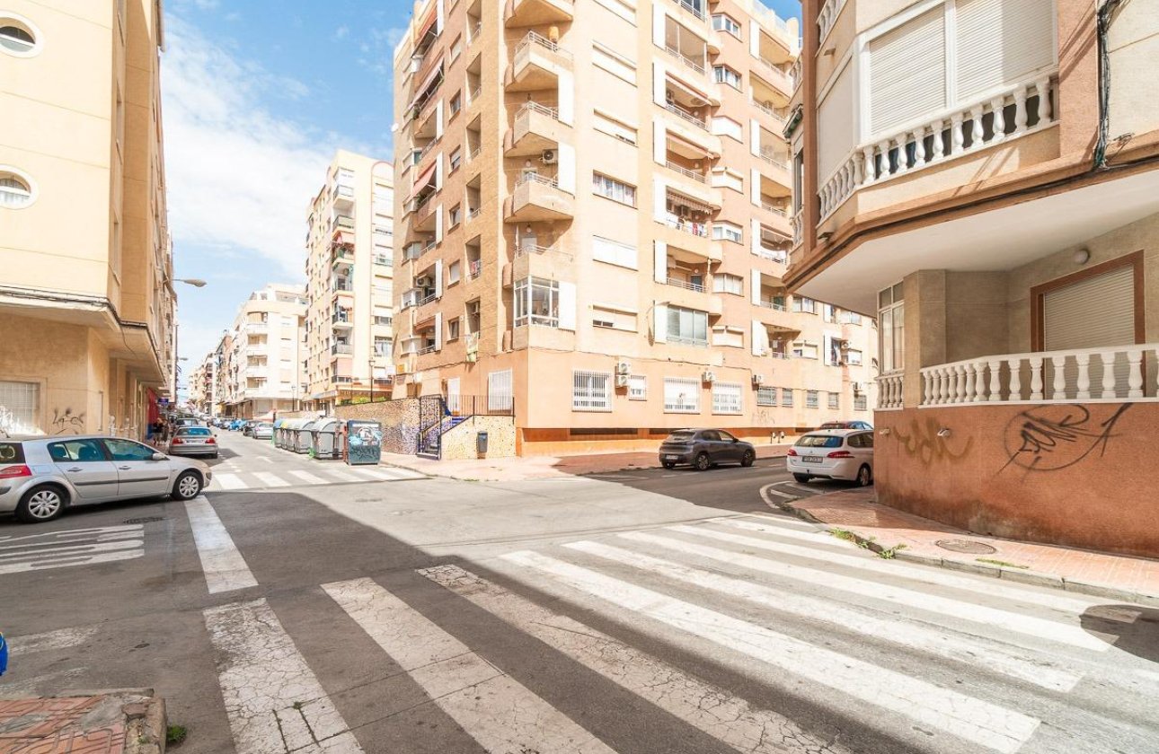 Reventa - Apartamento / piso - Torrevieja - Centro