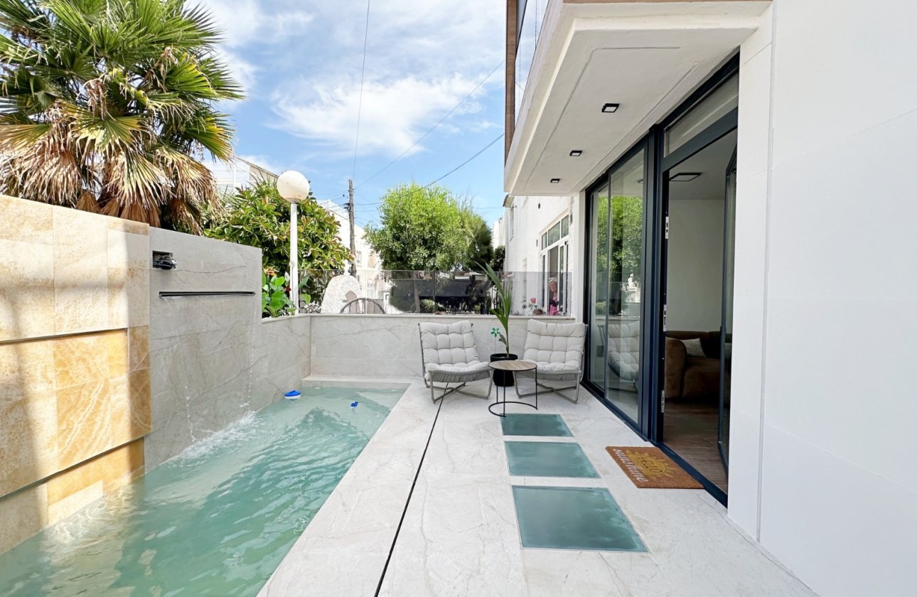 Revente - Maison de ville - Torrevieja