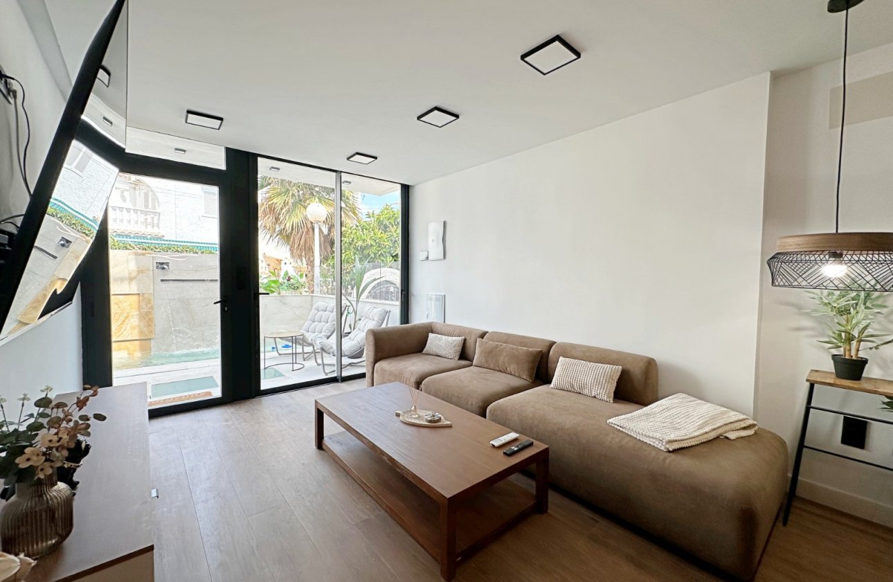 Revente - Maison de ville - Torrevieja