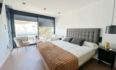 Revente - Maison de ville - Torrevieja