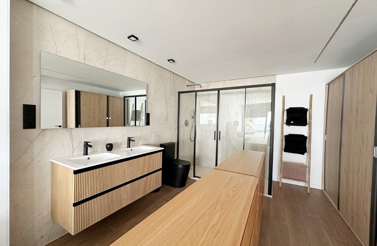 Revente - Maison de ville - Torrevieja