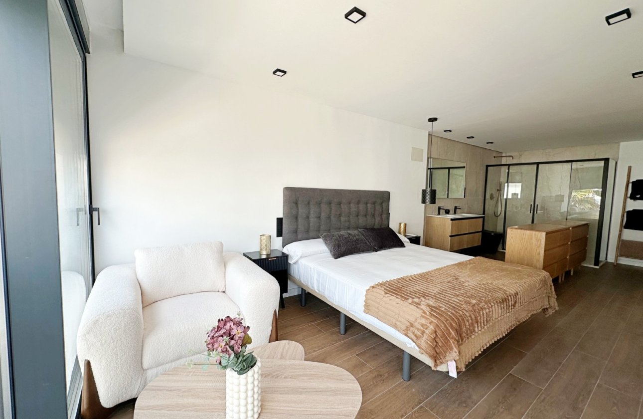 Revente - Maison de ville - Torrevieja