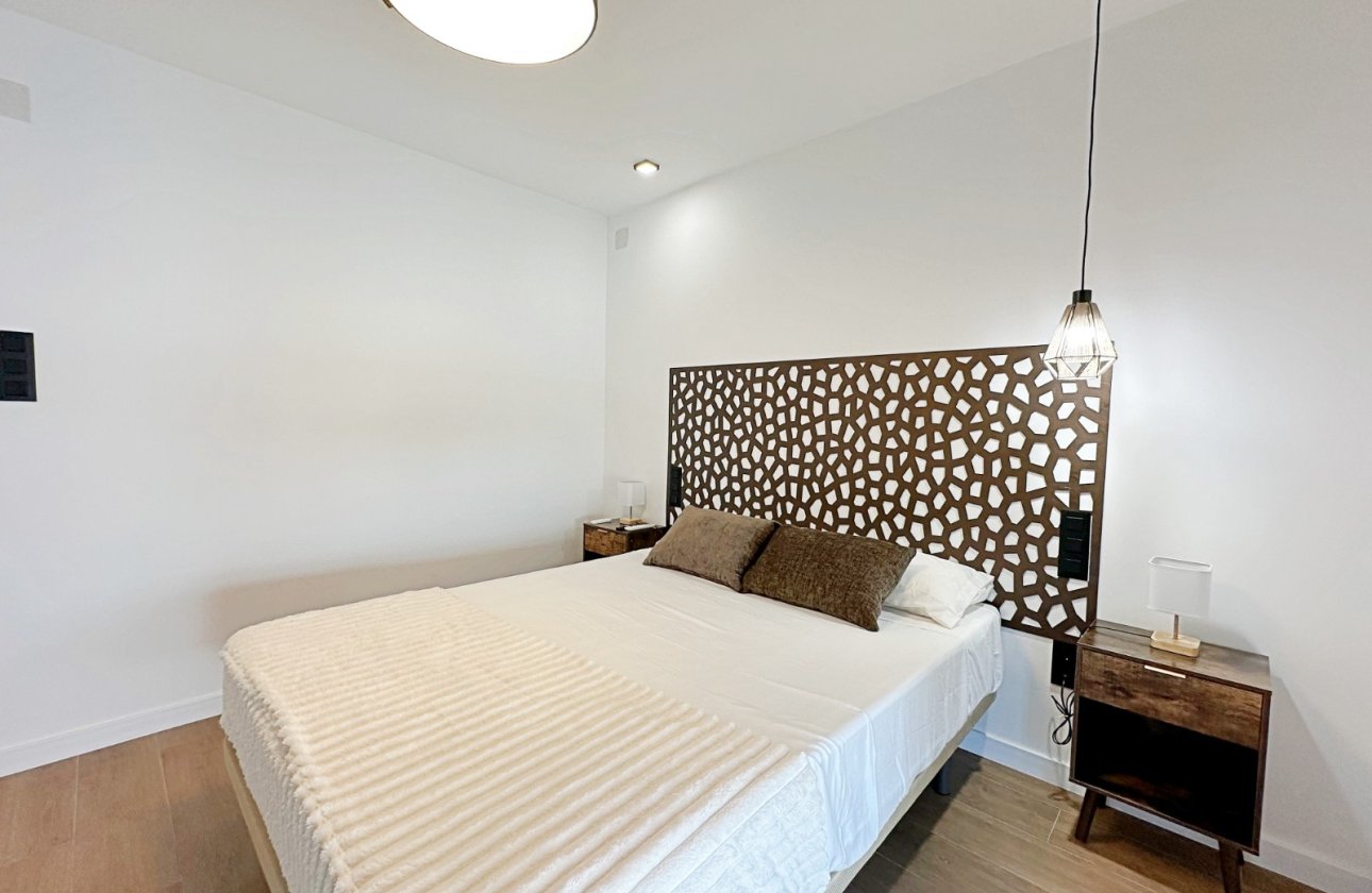 Revente - Maison de ville - Torrevieja
