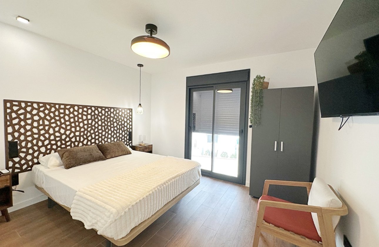 Revente - Maison de ville - Torrevieja