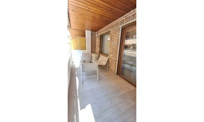 Resale - Apartment / flat - Torrevieja - Playa Acequion