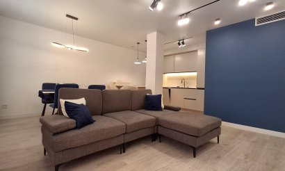 Resale - Apartment / flat - Torrevieja - Playa Acequion