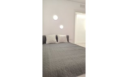 Resale - Apartment / flat - Torrevieja - Playa Acequion