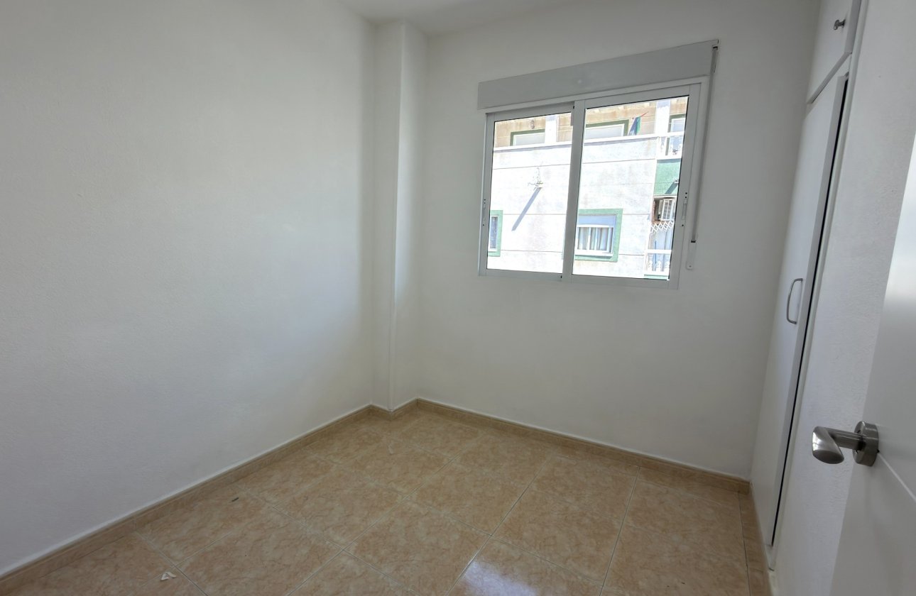 Resale - Apartment / flat - Torrevieja - Curva del Palangre