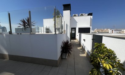 Resale - Apartment / flat - Torrevieja - Playa de El Cura