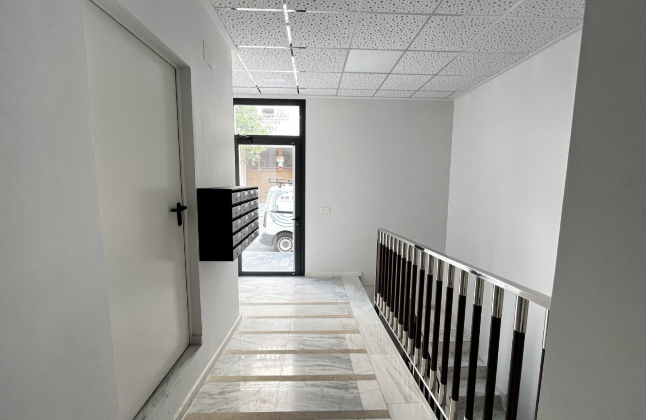 Resale - Apartment / flat - Torrevieja - Playa de El Cura